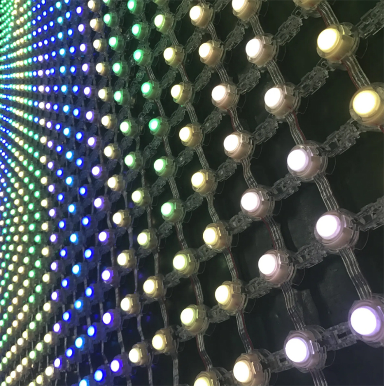 如何選用適合的LED網(wǎng)格屏及應(yīng)用場(chǎng)景？(圖3)